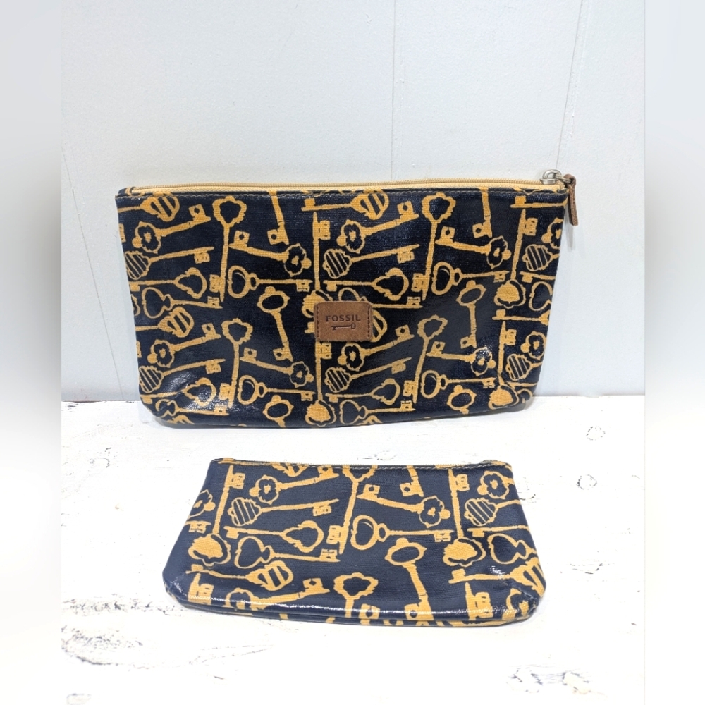 Fossil Makeup Cosmetic Bags In Large And Small Key Per Key Print